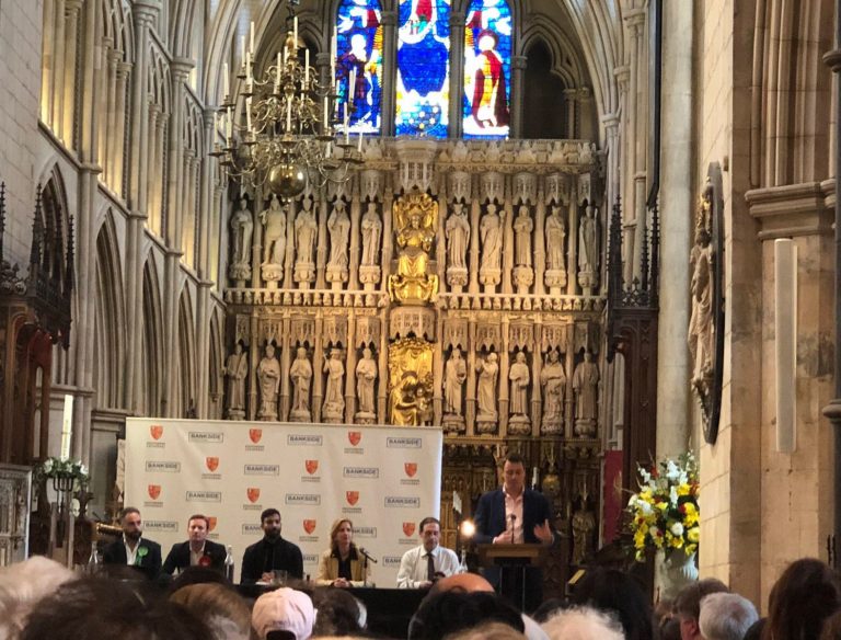 887E913B-3DCD-40F5-A2DA-AB9E4DD130CE